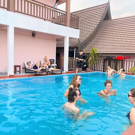 Vangvieng Sisavang Mountain View Hotel 방 비엥 외부 사진