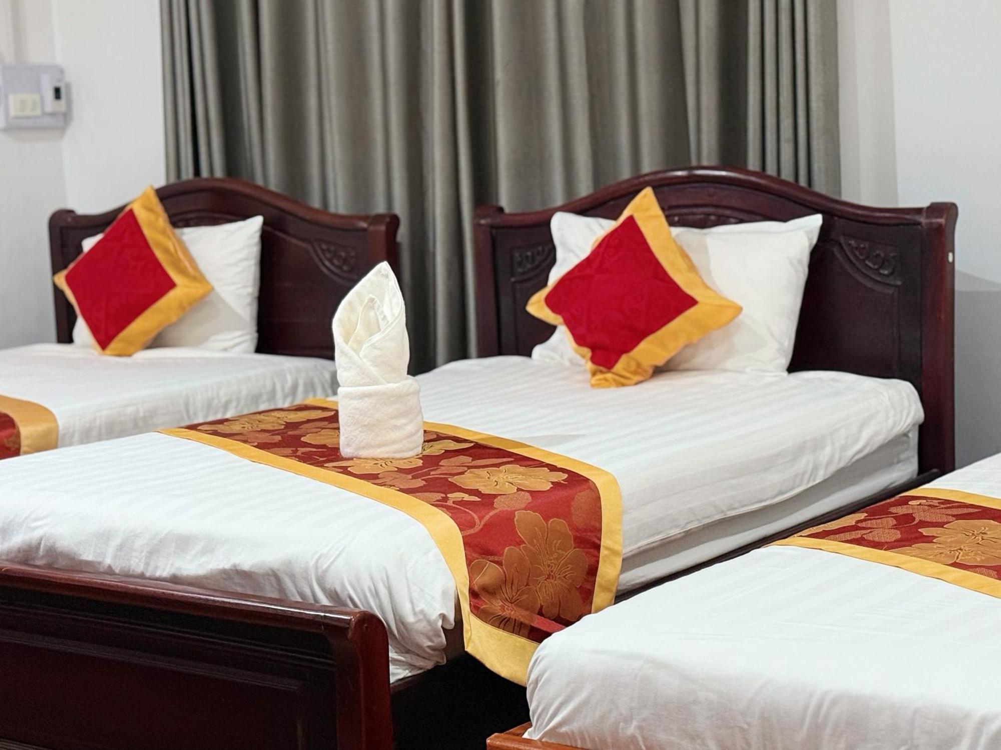 Vangvieng Sisavang Mountain View Hotel 방 비엥 외부 사진